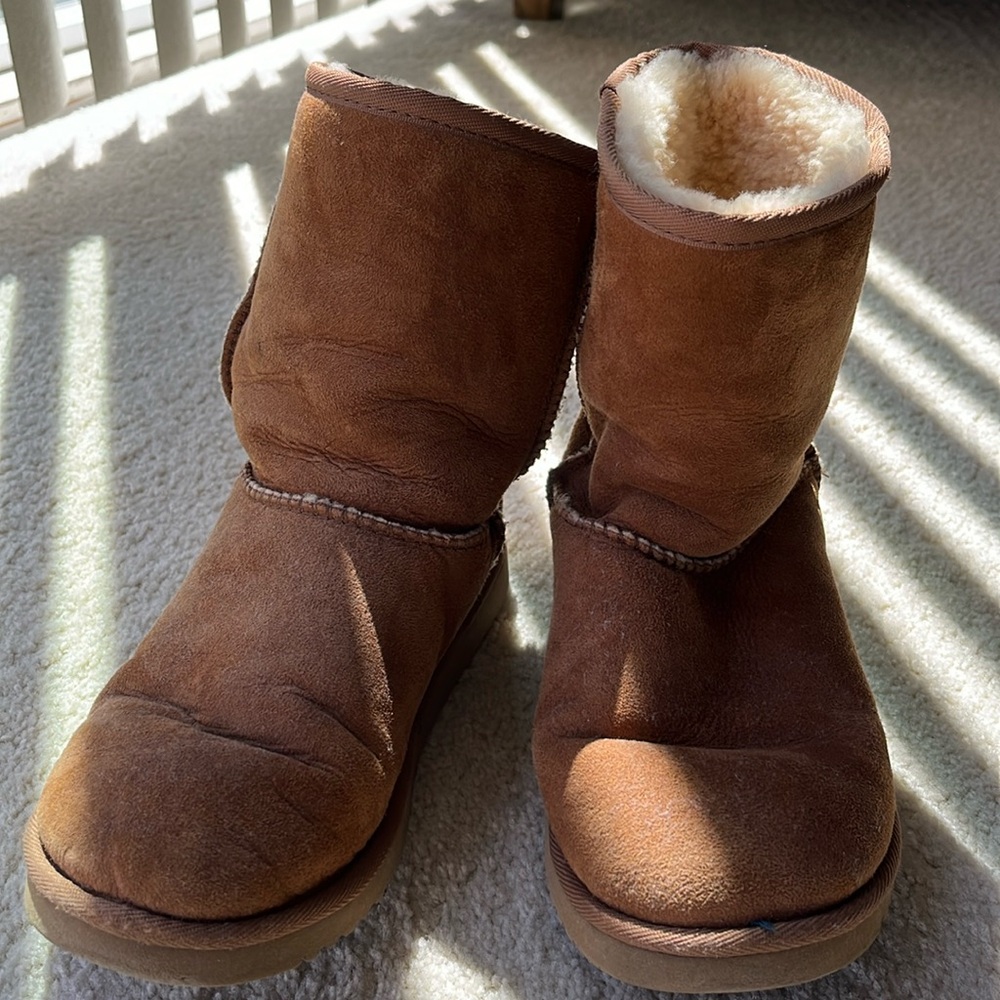 Gently Used Ugg Boots
